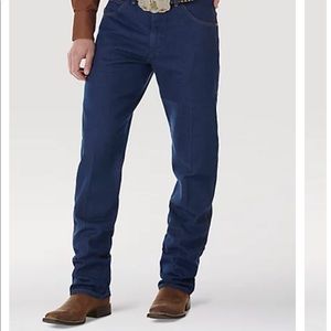 Wrangler Cowboy Cut Relaxed Fit Jean in prewashed indigo 31MWZPW 36” inseam